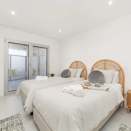 Views X - By Sch Apartment Nazare