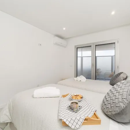 Apartman Views X - By Sch