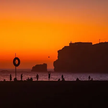 Views X - By Sch Nazaré